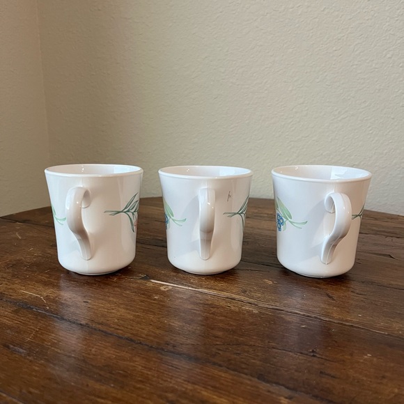 Set of 3. Vintage Corning ware mugs/cups - Picture 4 of 6